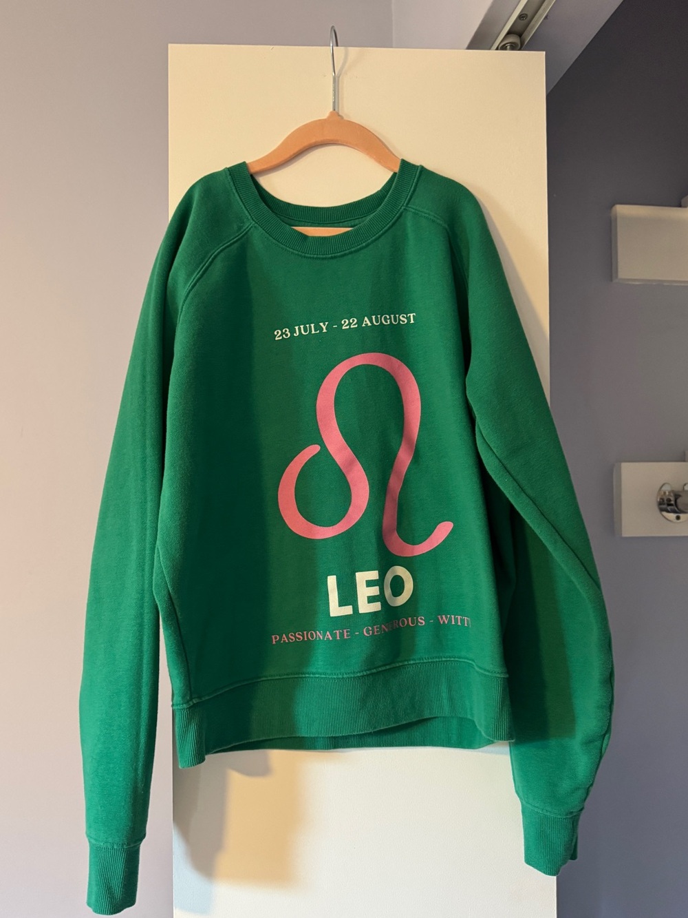 Anthropologie Green Leo Graphic Crewneck Sweatshirt